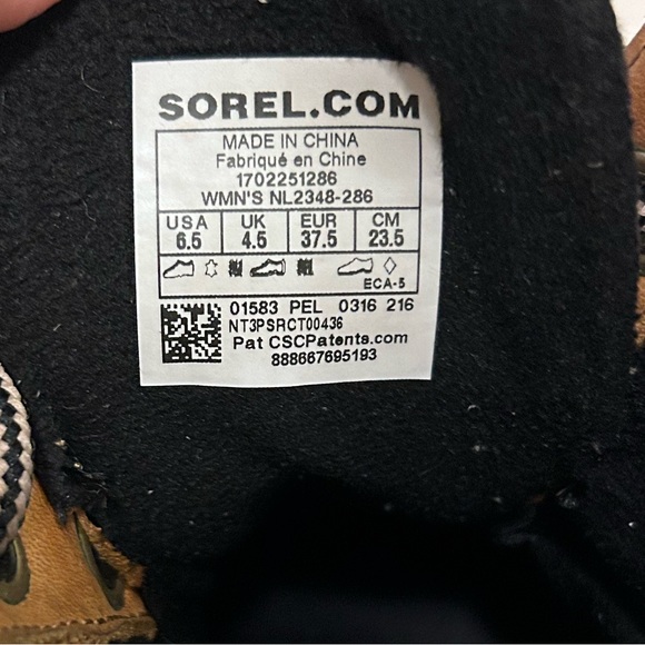 EUC Sorel waterproof boots. Size 6.5 - Picture 5 of 5